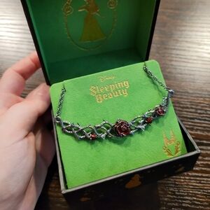 ROCKLOVE Disney Sleeping Beauty Briar Rose Collar Necklace
